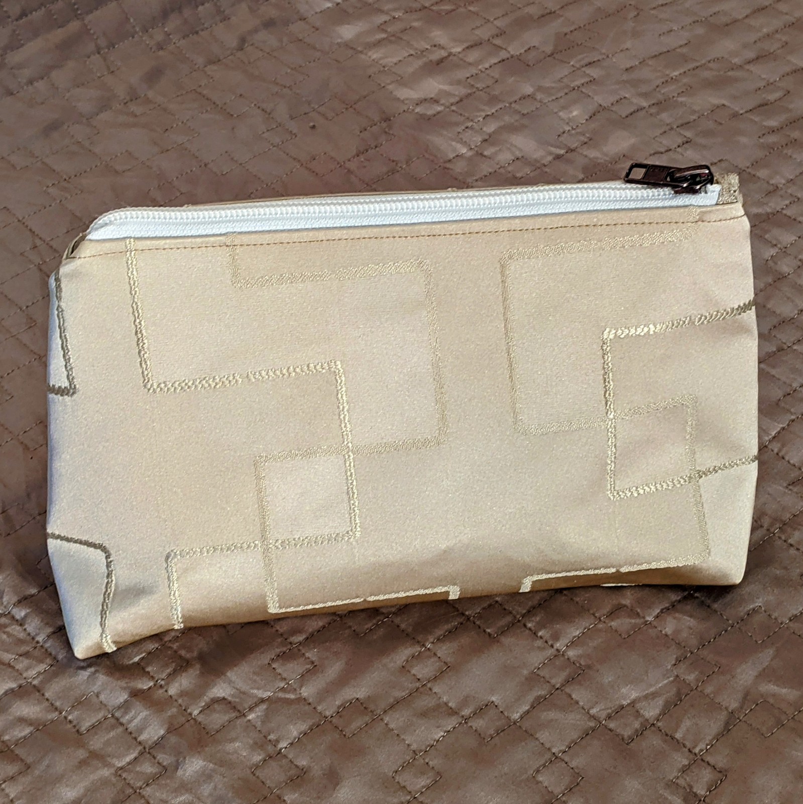 Bag: Make-up bag - Image 4
