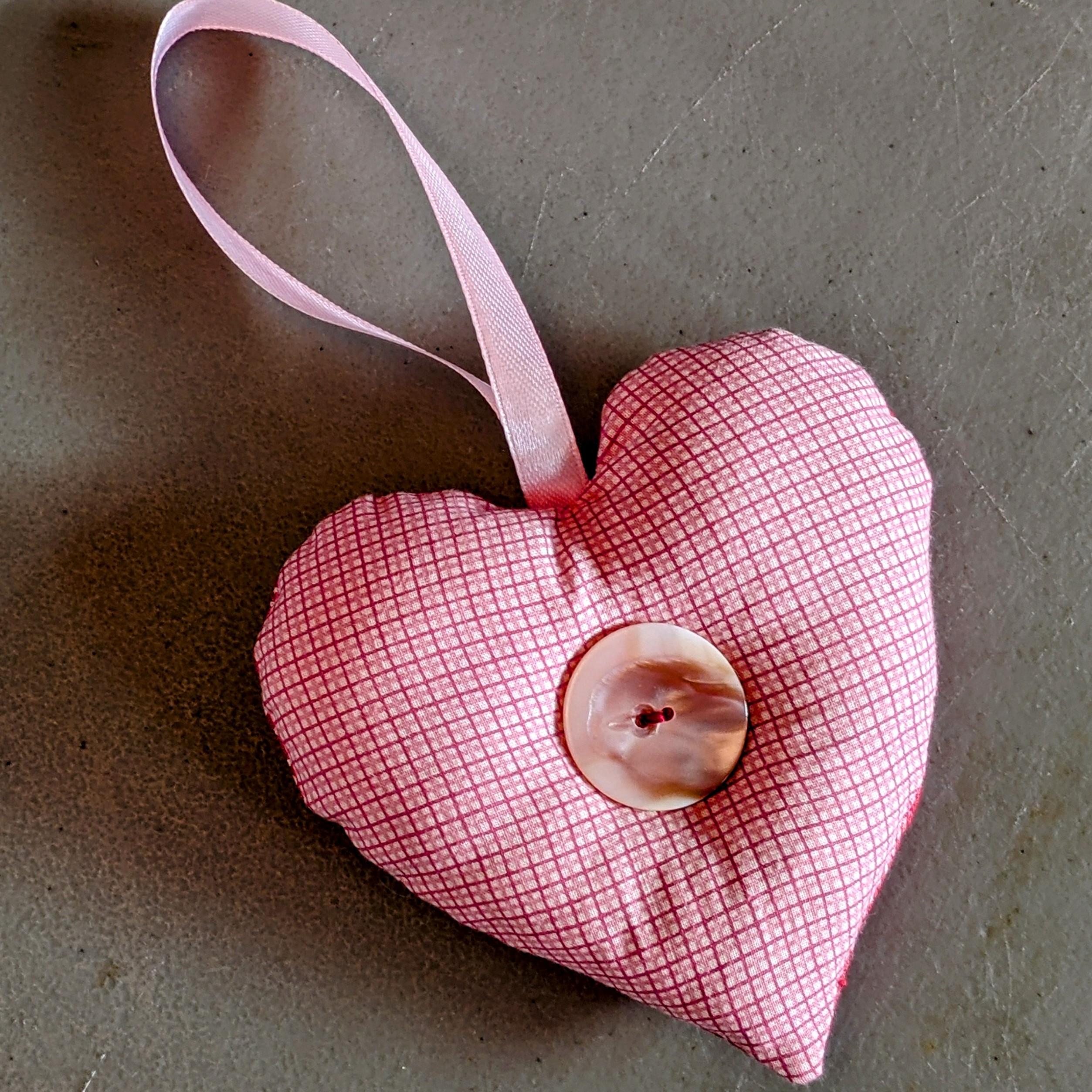 Hearts, hanging - Image 5