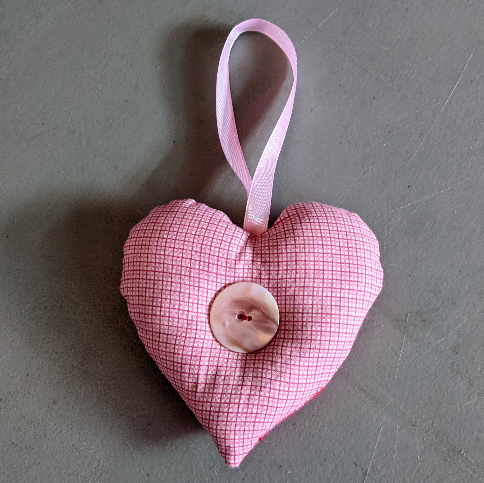 Hearts, hanging - Image 6
