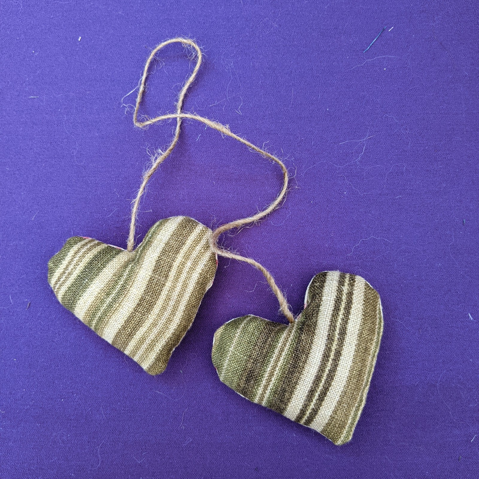 Hearts, hanging - Image 16