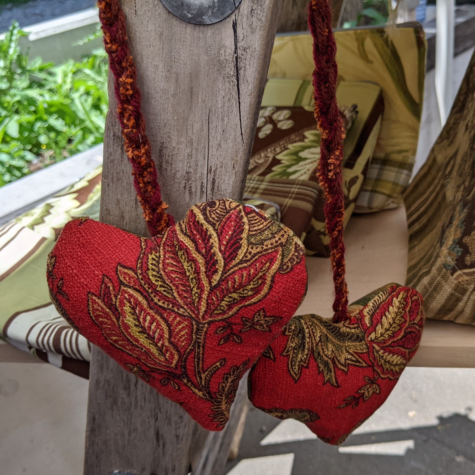 Hearts, hanging - Image 12