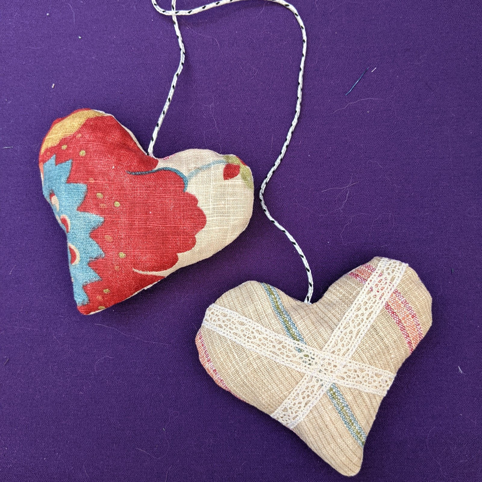 Hearts, hanging - Image 10