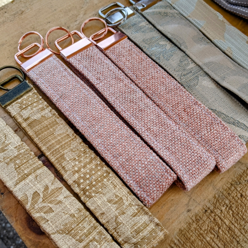 Wristlet keychain