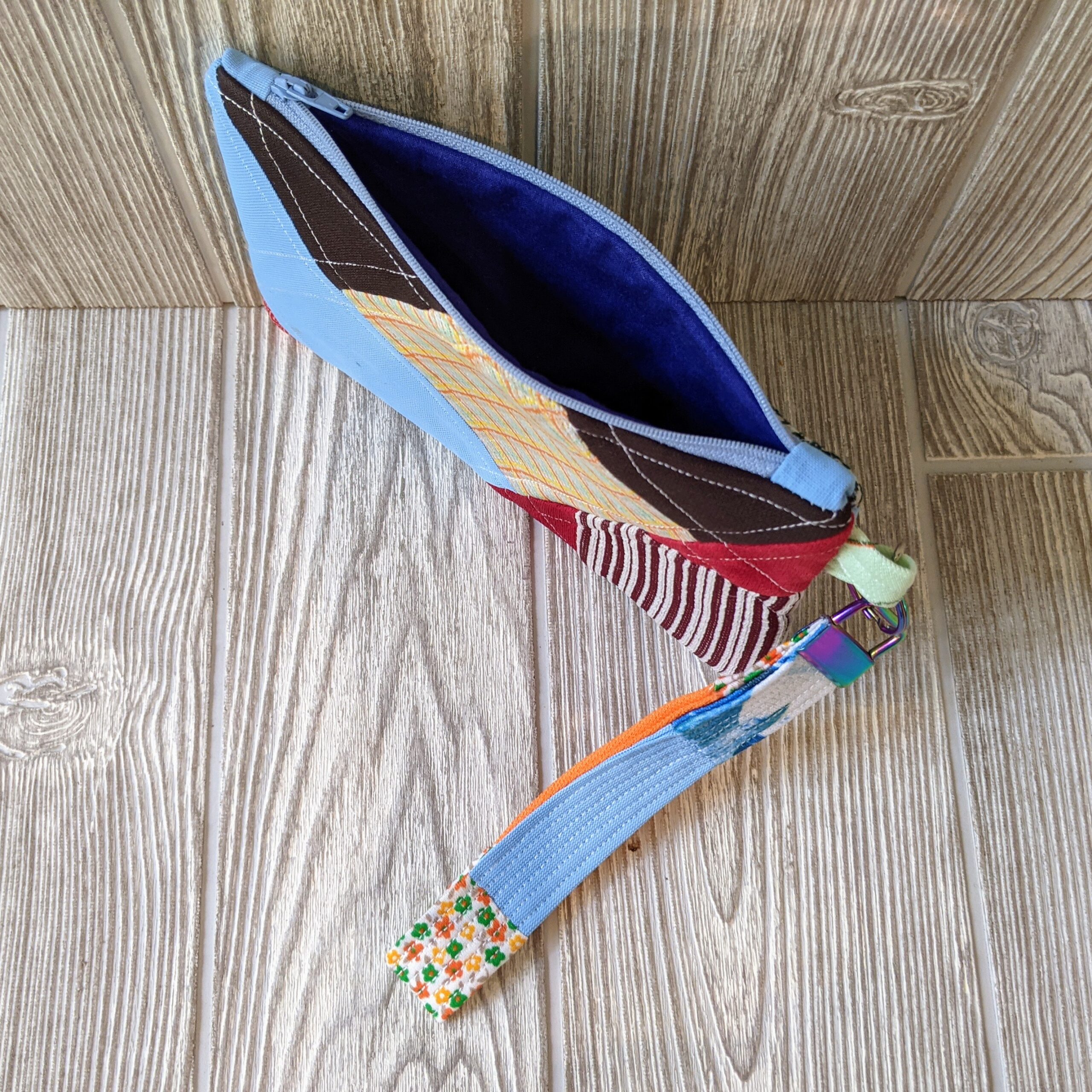 Bag: Change purse with wristlet - Image 3