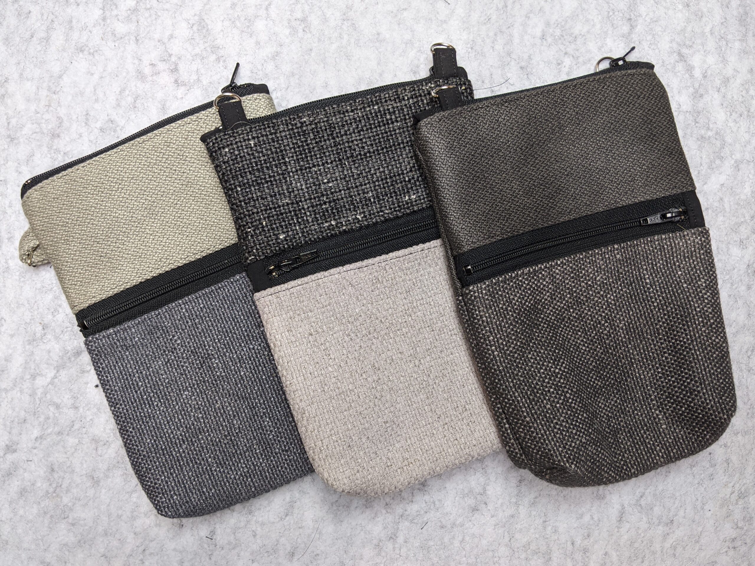 Bag: cross body cell phone bag - Image 3