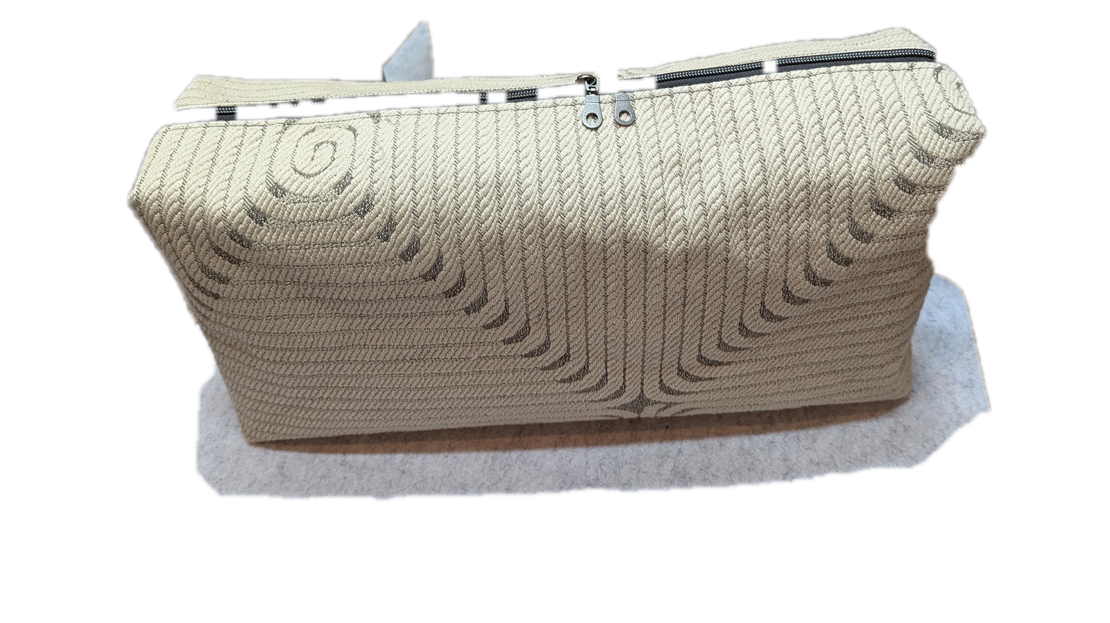 Bag: The Traveler